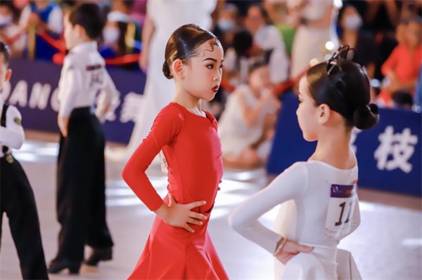 黑池舞蹈节（中国）深圳锦标赛“专注”青少年力量，“热爱”永不消退！